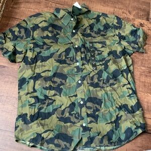 Men’s Banana Republic camo button down